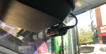 스타리아 카고에 필요한 디지털 룸미러 블랙박스 파인뷰 LX7 POWER
