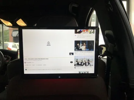 아이들을 위한 리어 모니터 카컴X10 바른 자세로 보여주세요.