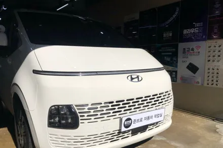 스타리아 카고에 필요한 디지털 룸미러 블랙박스 파인뷰 LX7 POWER