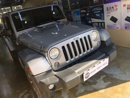 JEEP 랭글러 13인치 안드로이드 올인원 AHD 후방카메라