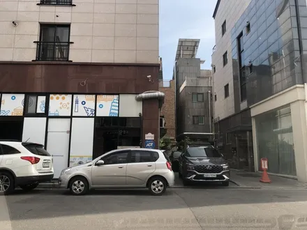 유리 색깔이 이렇다면 썬팅 재시공이 필요합니다.[인천 준브로]