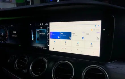 벤츠 W213 안드로이드 M2C를 대신할 큐로이 300