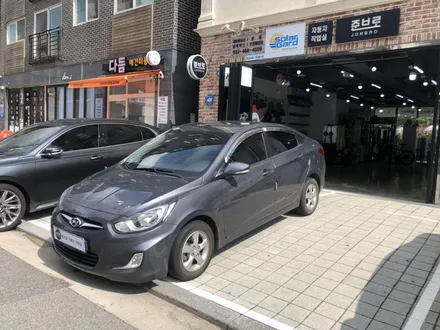 엑센트 인천 썬팅 재시공으로 확실한 변신