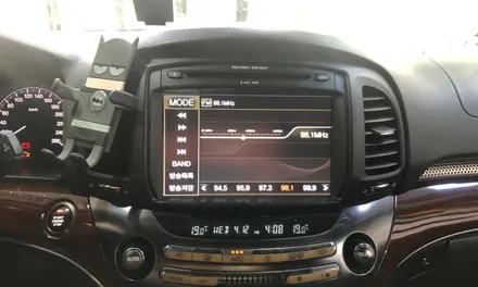 순정 부품이 없는 체어맨 대신 설치한 후방카메라