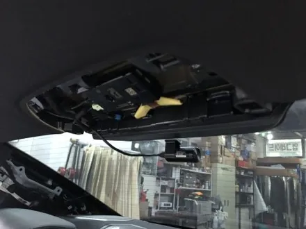 BMW 순정 블랙박스가 되어버린 아이나비 QXD2