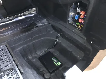 벤츠 CLS C257 인천 블랙박스 LXQ800 + 셀뱅크 보조배터리