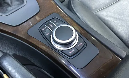 안드로이드 모니터로 BMW E90 완벽하게 만들기