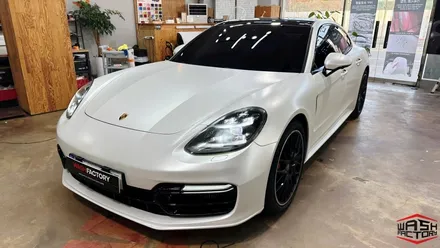 부천 랩핑 포르쉐 파나메라 GTS 사틴 화이트펄 전체 랩핑 시공! / 부천시 원미구 상동