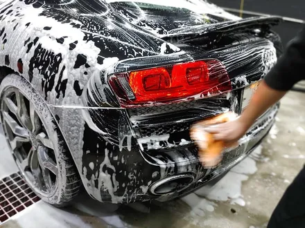 아우디 R8 V10 광택+코팅으로 광빨에 눈이 부시다!! / 부천시 원미구 상동