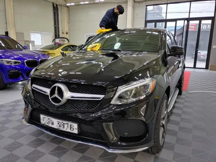 벤츠 GLE 350d 쿠페 워터스팟 완벽제거 [수성광택+유리막코팅] / 부천시 원미구 상동