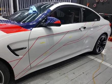 BMW F82 M4 서킷 레이싱 데칼 포인트랩핑 작업 [일산파주운정김포 랩핑] / 부천시 원미구 상동