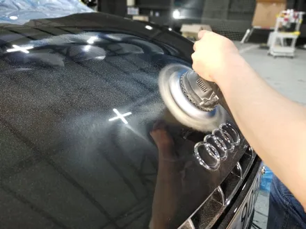 아우디 R8 V10 광택+코팅으로 광빨에 눈이 부시다!! / 부천시 원미구 상동