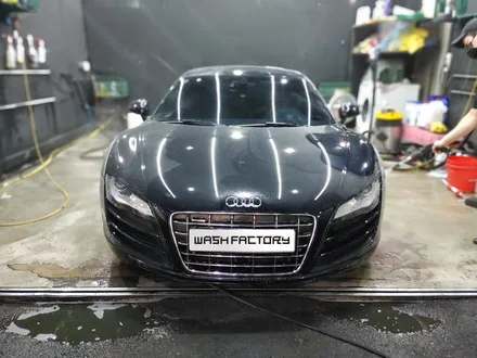 아우디 R8 V10 광택+코팅으로 광빨에 눈이 부시다!! / 부천시 원미구 상동