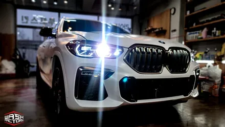 BMW  X6 사틴 화이트 전체랩핑+크롬죽이기+포인트카본 / 부천시 원미구 상동