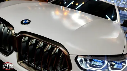 BMW  X6 사틴 화이트 전체랩핑+크롬죽이기+포인트카본 / 부천시 원미구 상동