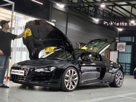 아우디 R8 V10 광택+코팅으로 광빨에 눈이 부시다!! / 부천시 원미구 상동