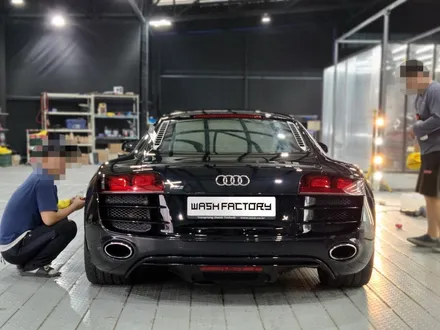 아우디 R8 V10 광택+코팅으로 광빨에 눈이 부시다!! / 부천시 원미구 상동