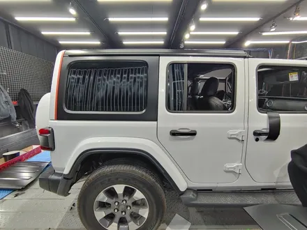JEEP 랭글러 루프스킨 포인트랩핑으로 남성미를 더하다! / 부천시 원미구 상동