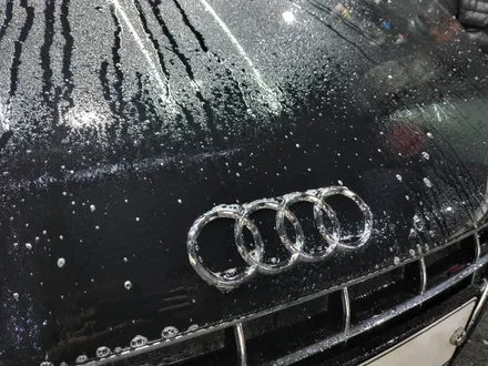 아우디 R8 V10 광택+코팅으로 광빨에 눈이 부시다!! / 부천시 원미구 상동