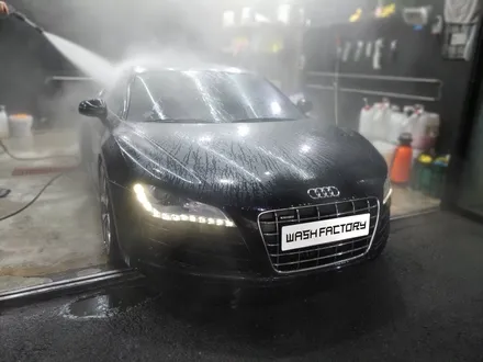 아우디 R8 V10 광택+코팅으로 광빨에 눈이 부시다!! / 부천시 원미구 상동