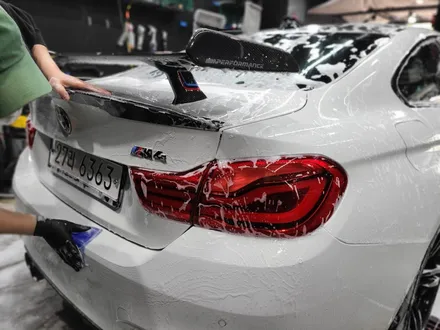 BMW F82 M4 서킷 레이싱 데칼 포인트랩핑 작업 [일산파주운정김포 랩핑] / 부천시 원미구 상동