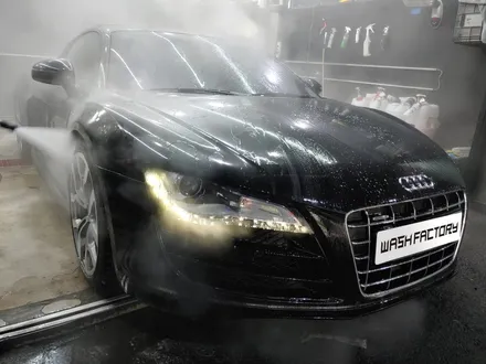 아우디 R8 V10 광택+코팅으로 광빨에 눈이 부시다!! / 부천시 원미구 상동
