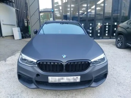 전주 익산 군산 뿌리는 랩핑 전문 더제이에서 BMW5시리즈 무광 다크그레이 시공 / 전주시 완산구 평화동