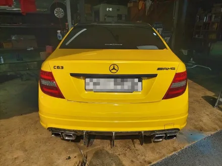 벤츠 C63 AMG 전체 필름 랩핑 제거 후 뿌리는 랩핑 시공, 전주더제이 / 전주시 완산구 평화동