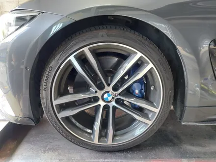 BMW 4시리즈 쿠페 M4바디킷 교체 후 사틴블랙 전체랩핑 / 전주시 완산구 평화동