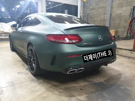 벤츠 C63 AMG 쿠페 다크그린 펄 전체랩핑 시공, 전주 뿌리는랩핑 전문점 전주 더제이 / 전주시 완산구 평화동