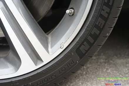 재규어 XF 잘못된 휠수리 재도색 휠119 / 서울 강남