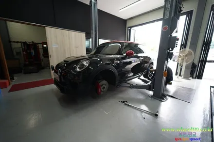 미니 JCW BBS휠 18인치 SX블랙 장착 휠119 / 서울 강남