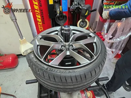 페라리 루쏘 휠 복원 휠 도색 휠119 / 서울 강남