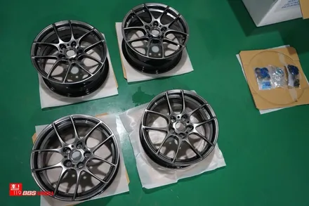 렉서스 ES300H 풀단조 17인치휠 명품 BBS RF 휠장착 / 서울 강남