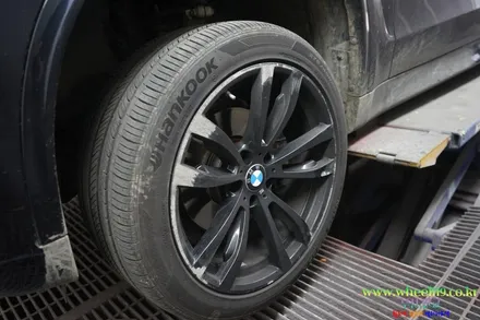 BMW 휠수리 불량으로 재도색 및 캘리퍼도색 / 서울 강남