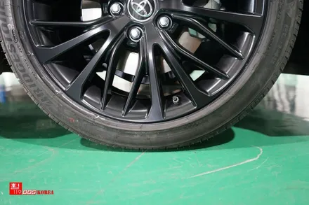 도요타 캠리 멧블랙 휠도색 장착 휠119 / 서울 강남