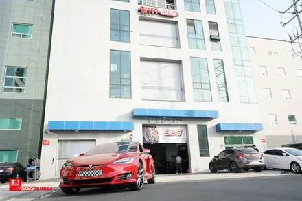 테슬라 21인치휠 고스트크롬 휠도색 전문공장 휠119 / 서울 강남
