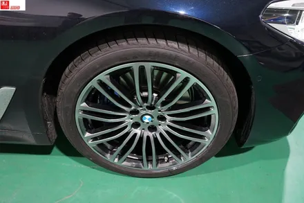 휠도색 bmw G30 고스트크롬 색상 휠도색 휠119 / 서울 강남