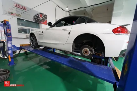 bmw4 잘못된 휠도색 재도색 고스트크롬 개발업체 휠119 / 서울 강남