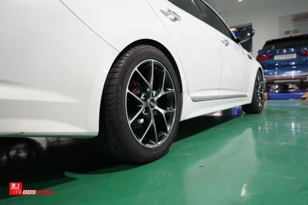 K5 18인치휠 BBS휠 장착 SR 휠119 / 서울 강남