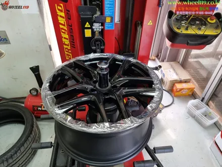 자동차 휠 도색 벤츠 GLE 블랙유광 색상으로 / 강남 송파 서초 판교 분당