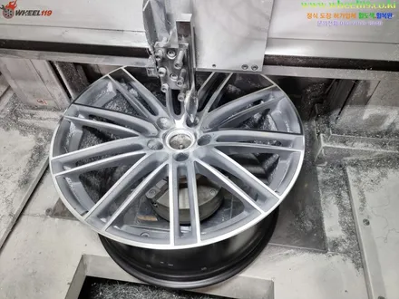 포르쉐 카이엔 휠복원 22인치 다이아컷팅 휠119 / 강남 송파 서초 판교 분당