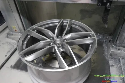audi a7 휠도색 및 다이아컷팅 커스텀 휠도색 방법 / 서울 강남