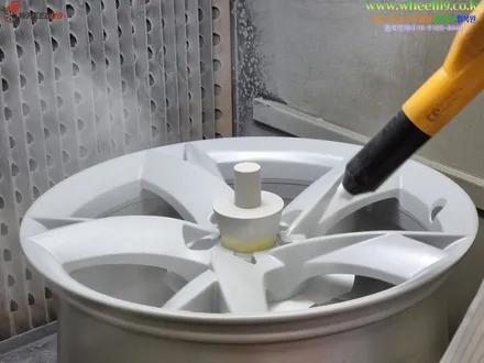 휠도색 잘못된 아우디 휠 재도색 / 강남 송파 서초 판교 분당