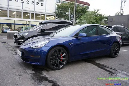 테슬라 모델3 원상 휠복원 휠도색 / 서울 강남