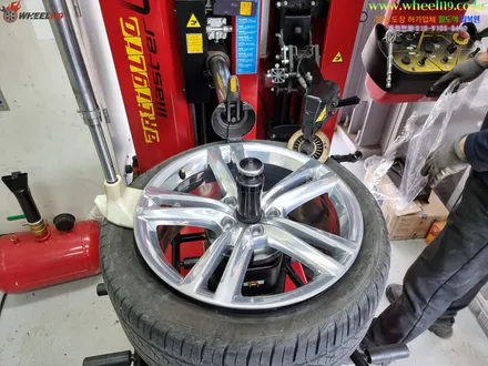 마포구 휠복원 폭스바겐 파사트 고스트크롬S 휠도색 / 강남 송파 서초 판교 분당