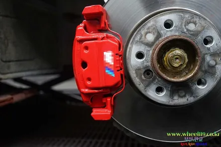 BMW 휠수리 불량으로 재도색 및 캘리퍼도색 / 서울 강남