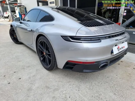 포르쉐 911 카레라4 GTS 휠복원 강동구 휠도색 / 포르쉐 / 911 / 강남 송파 서초