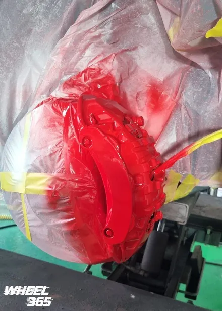 포르쉐 21인치 순정 휠 수리 및 블랙 도장, 캘리퍼도장화이트바디& 블랙 & 레드의 강렬함! / 창원, 마산, 진해, 김해