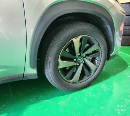 렉서스 NX300h 하이브리드 휠 긁힘 새 것처럼 복원 / 창원, 마산, 진해, 김해